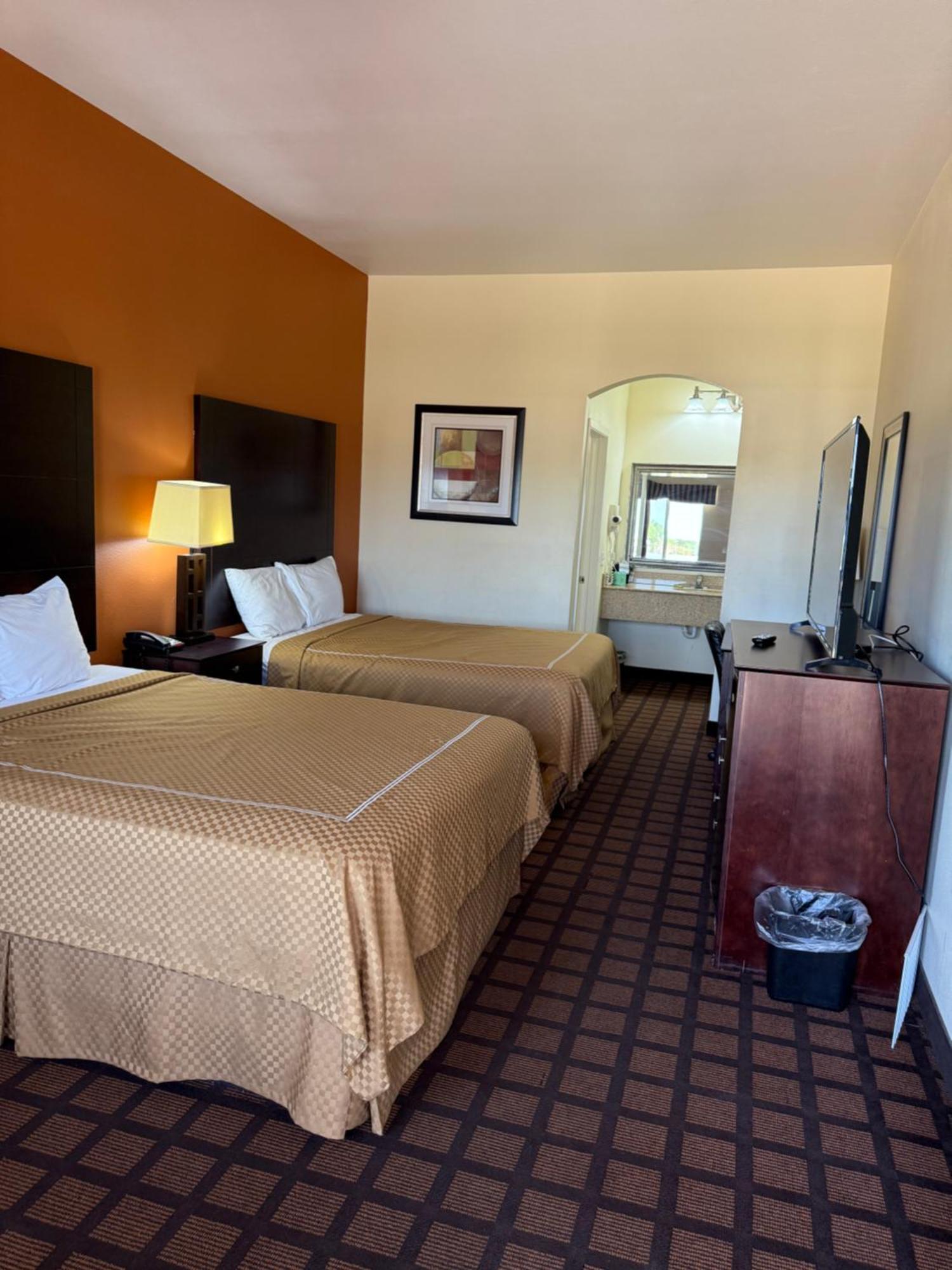Executive Inn And Suites Pittsburg ภายนอก รูปภาพ